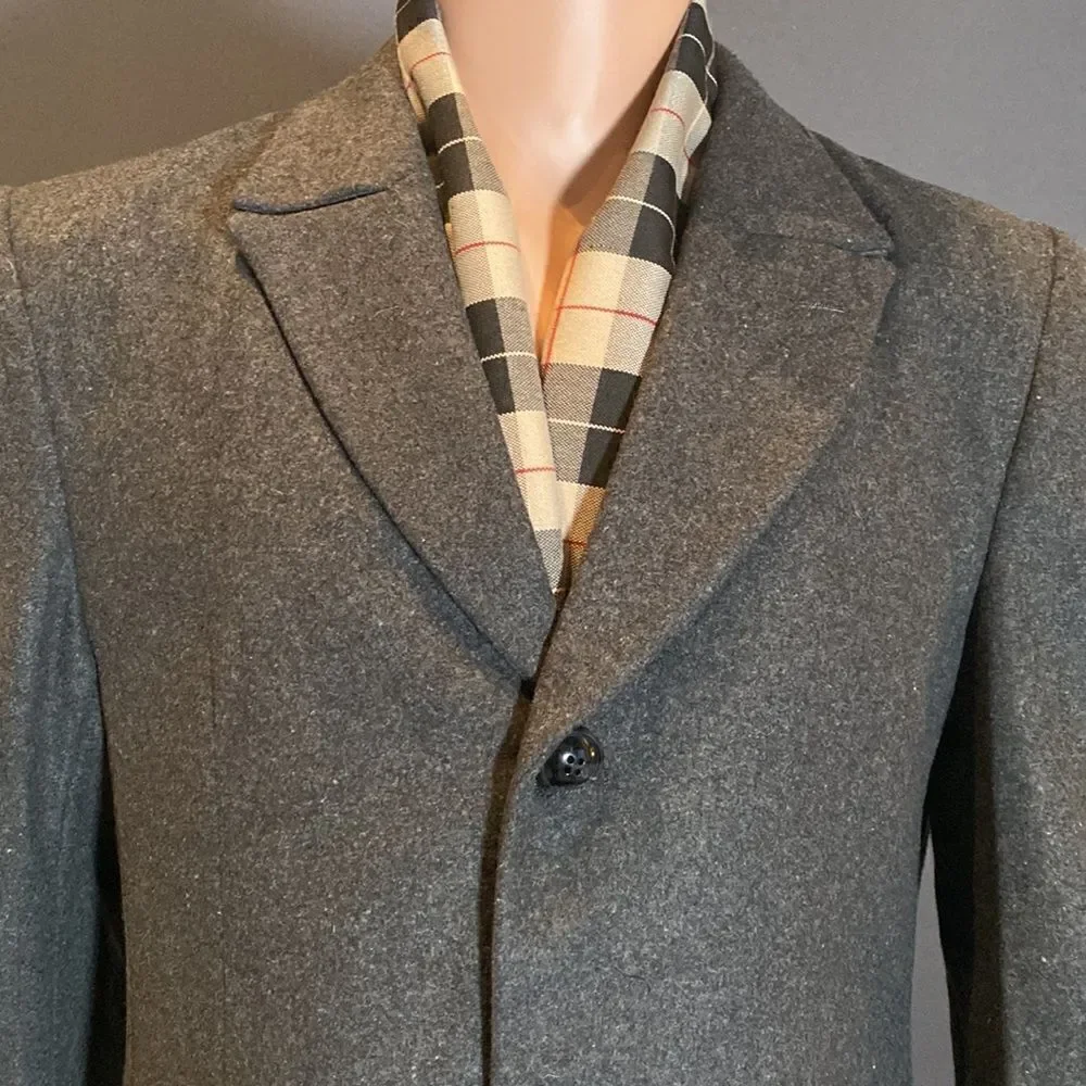 Men’s Gray Coat Winter Jacket with Detachable Plaid Scarf Size M NWT